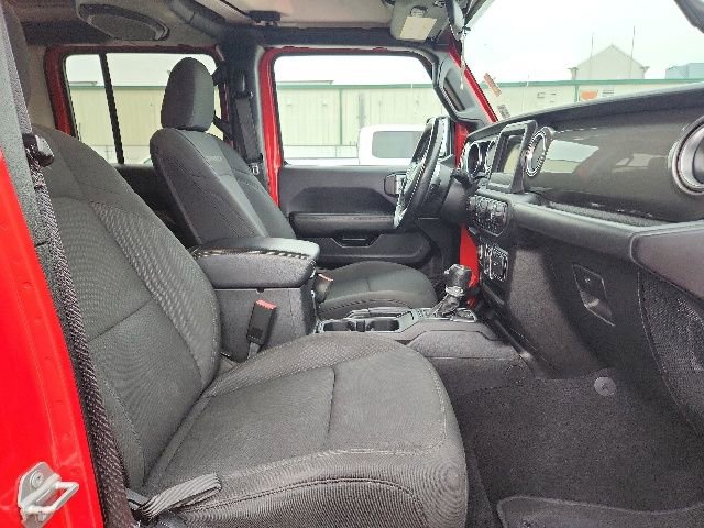 Used 2020 Jeep Wrangler Unlimited Sahara AWD/4WD image 15