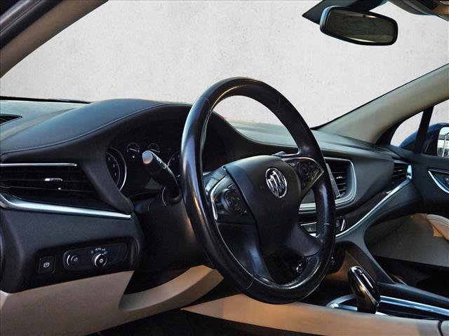 Used 2018 Buick Enclave Essence FWD image 10