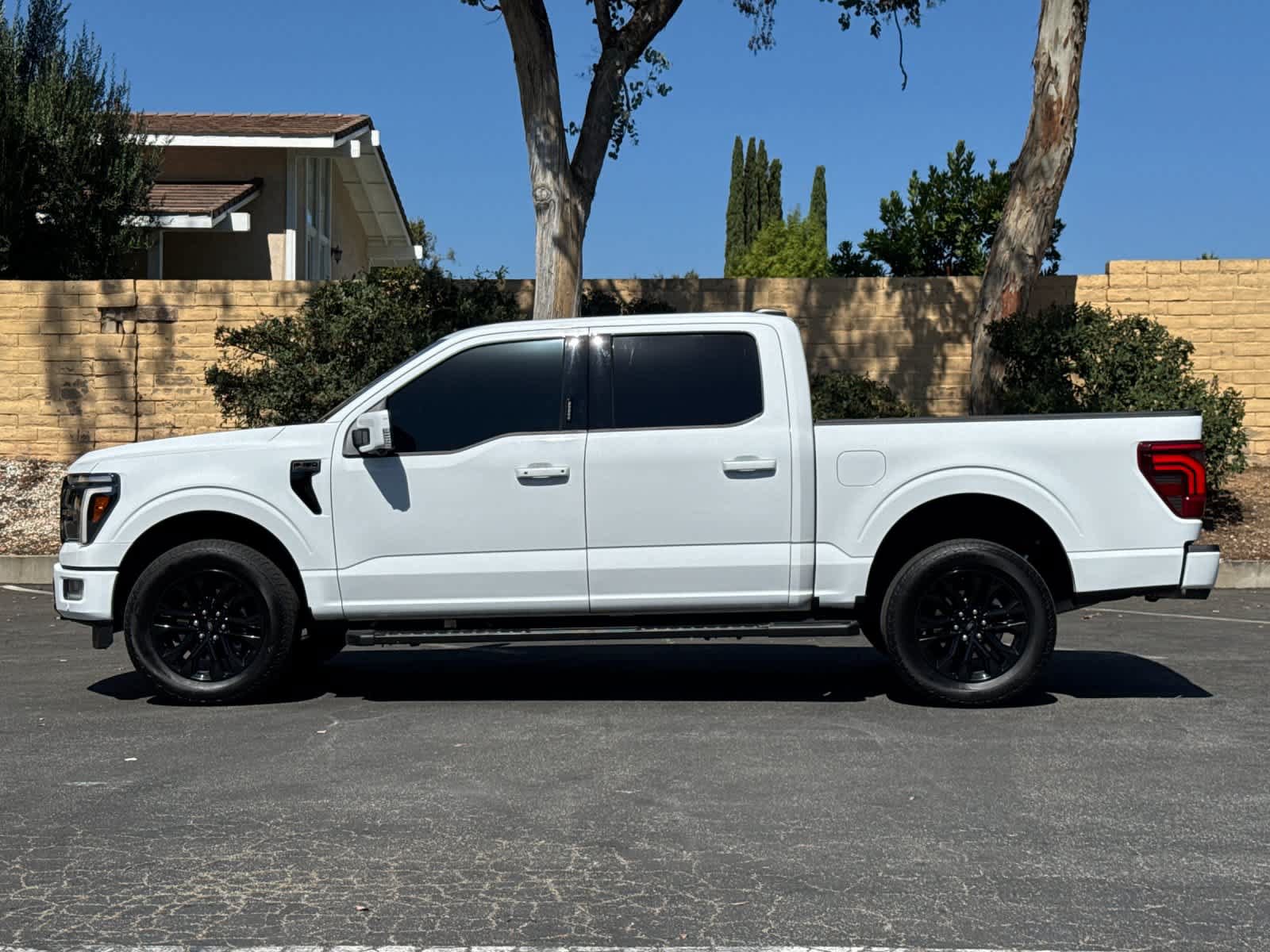 Certified 2024 Ford F150 Lariat w/ Equipment Group 502A High AWD/4WD image 5