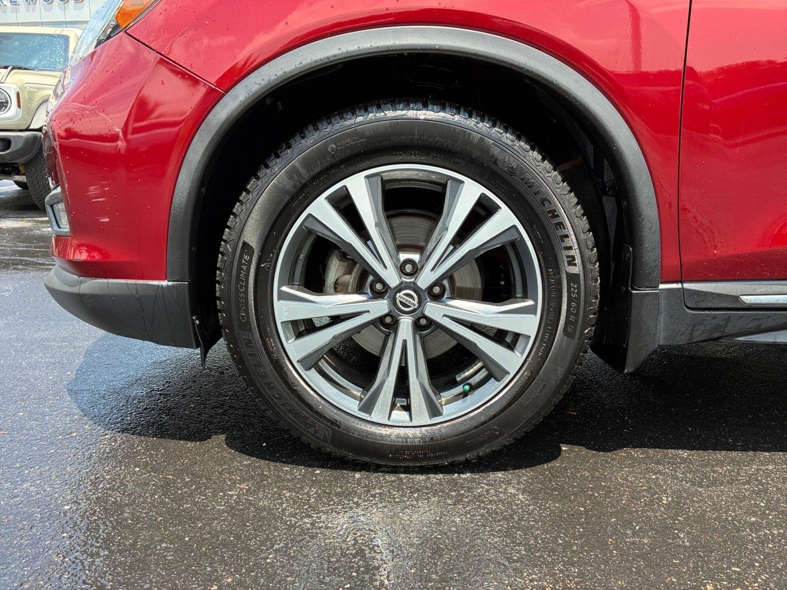 Used 2018 Nissan Rogue SL w/ Premium Package FWD image 26