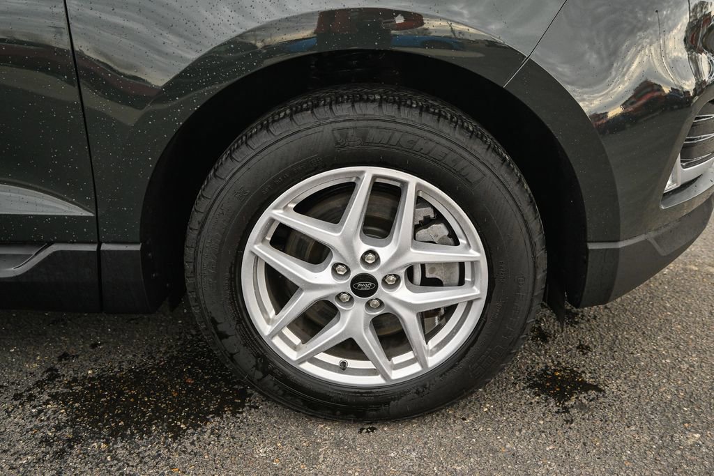 Certified 2024 Ford Edge SEL w/ Convenience Package image 19
