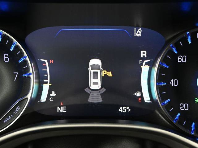 Used 2023 Chrysler Pacifica Touring-L image 38