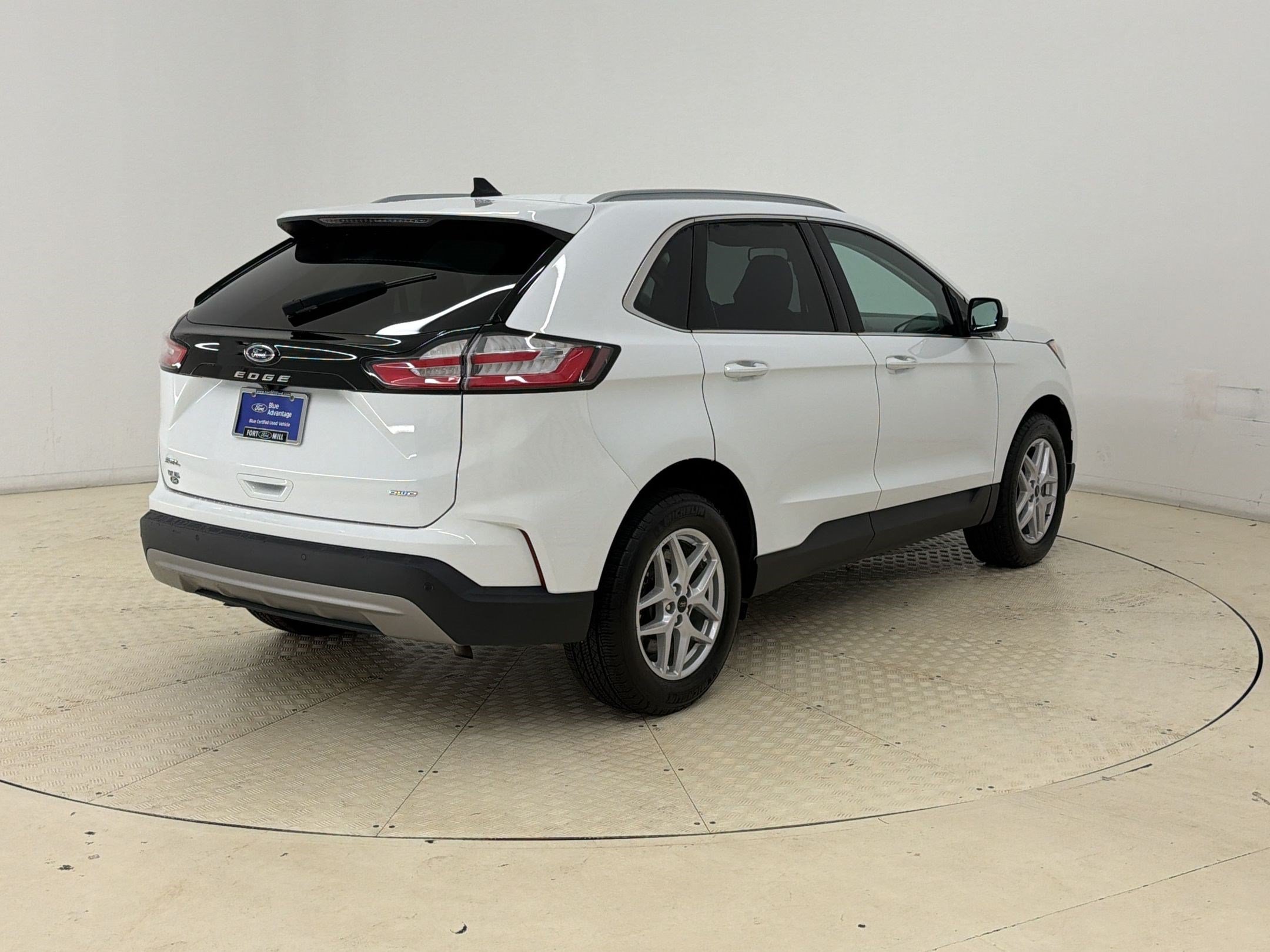 Certified 2023 Ford Edge SEL w/ Convenience Package AWD/4WD image 9