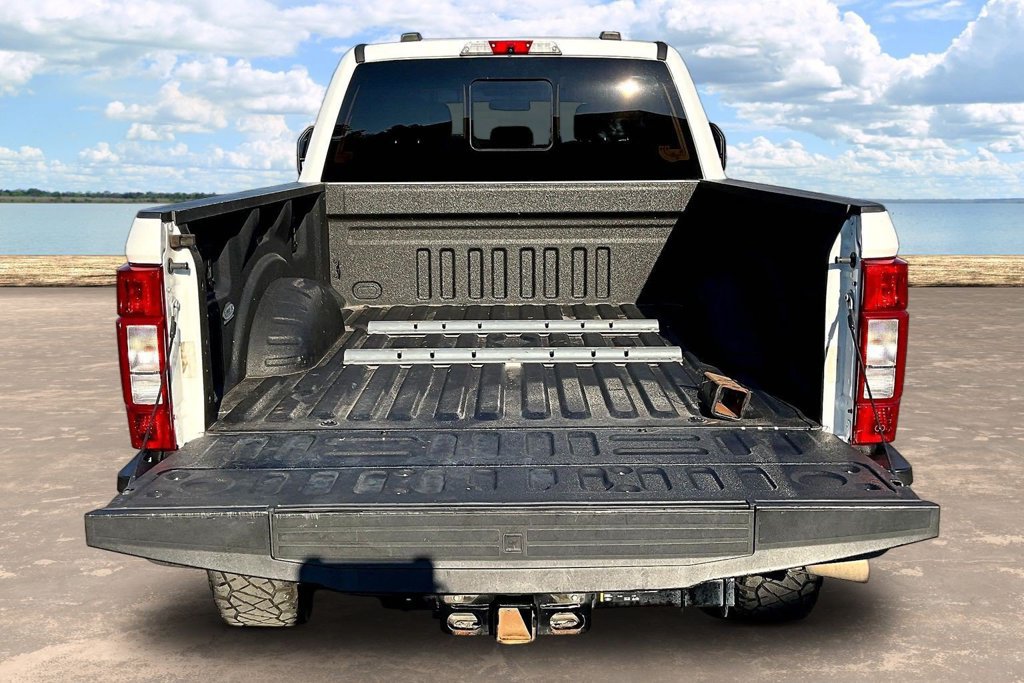 Certified 2022 Ford F250 Lariat w/ Tremor Off-Road Package AWD/4WD image 9