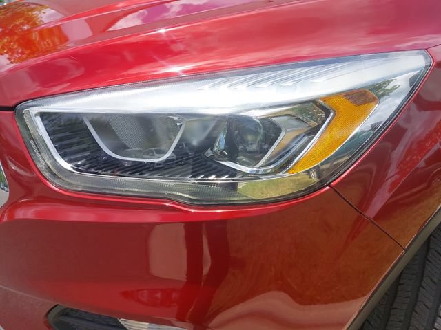 Certified 2017 Ford Escape Titanium AWD/4WD image 29