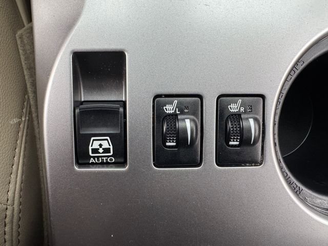 Used 2024 Toyota 4Runner SR5 Premium w/ Moonroof Package AWD/4WD image 27