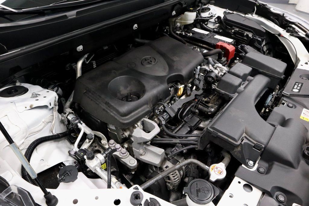 Used 2024 Toyota RAV4 LE image 17