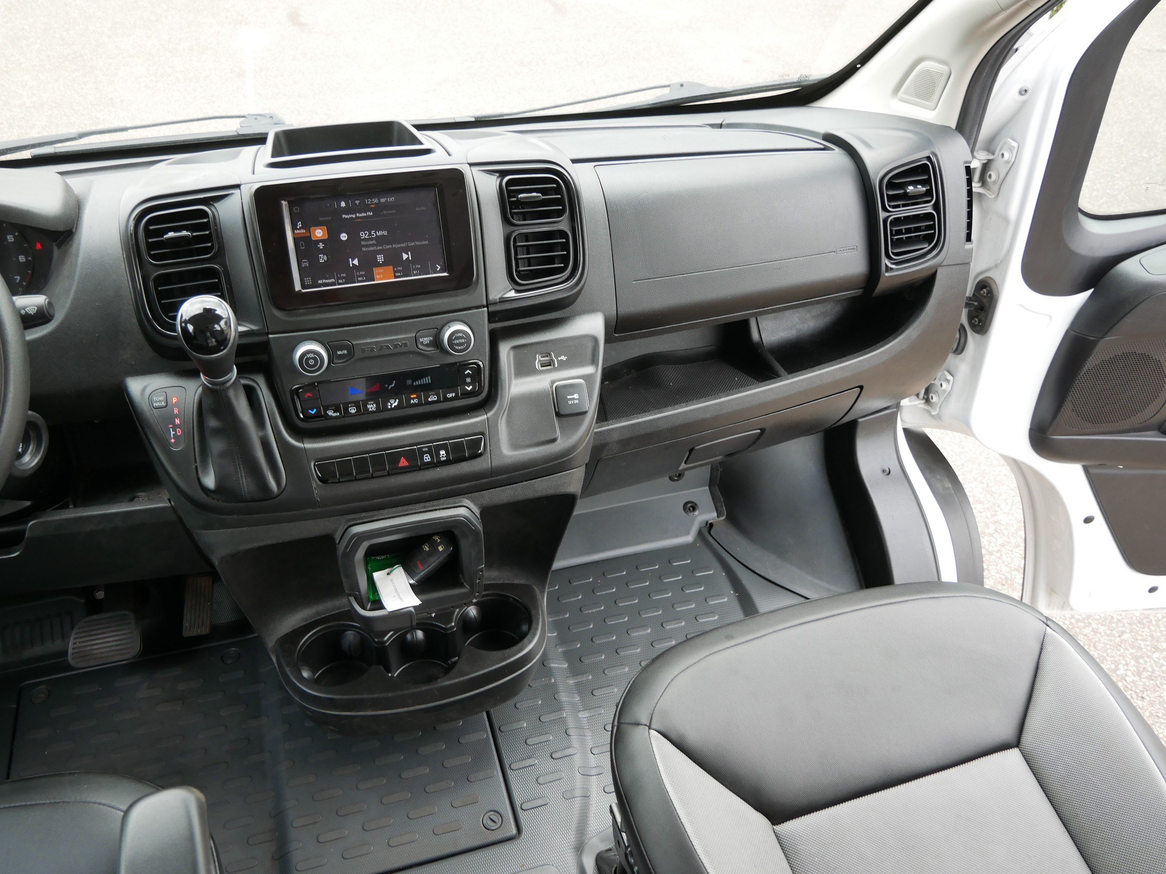 Used 2023 RAM ProMaster 2500 FWD image 11