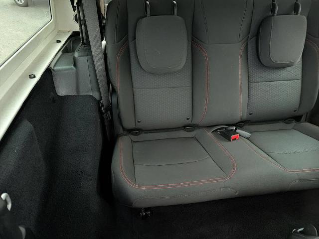 Used 2018 Jeep Wrangler Rubicon w/ Steel Bumper Group AWD/4WD image 20
