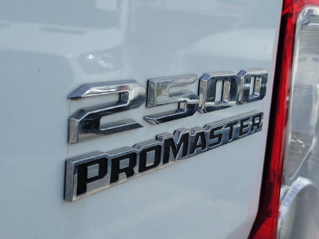 Used 2025 RAM ProMaster 2500 w/ Convenience Group FWD image 6