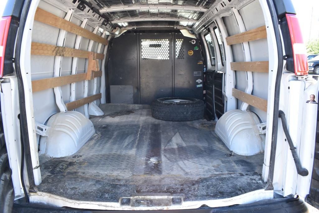 Used 2021 GMC Savana 2500 w/ Driver Convenience Package RWD image 6