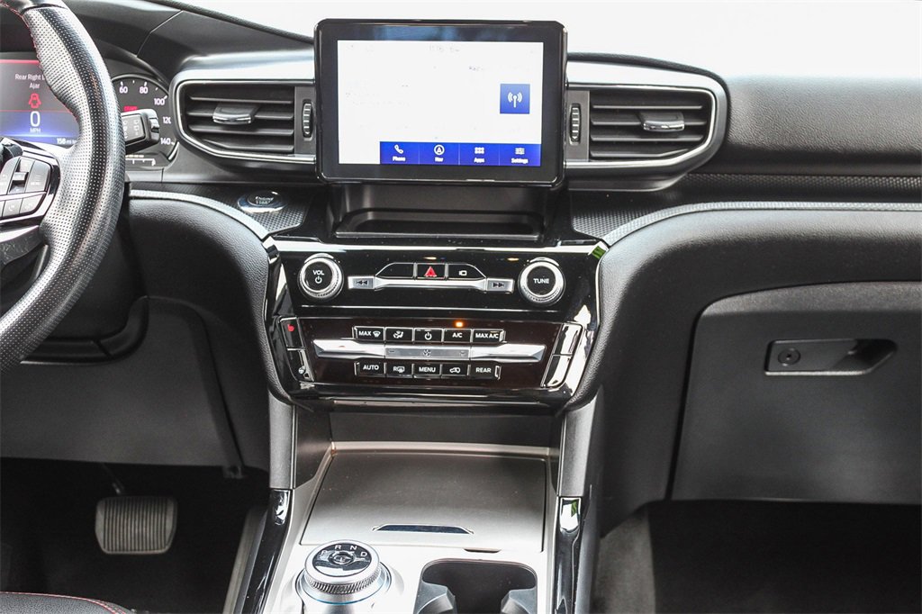 Certified 2022 Ford Explorer ST-Line w/ Class IV Trailer Tow Package image 18