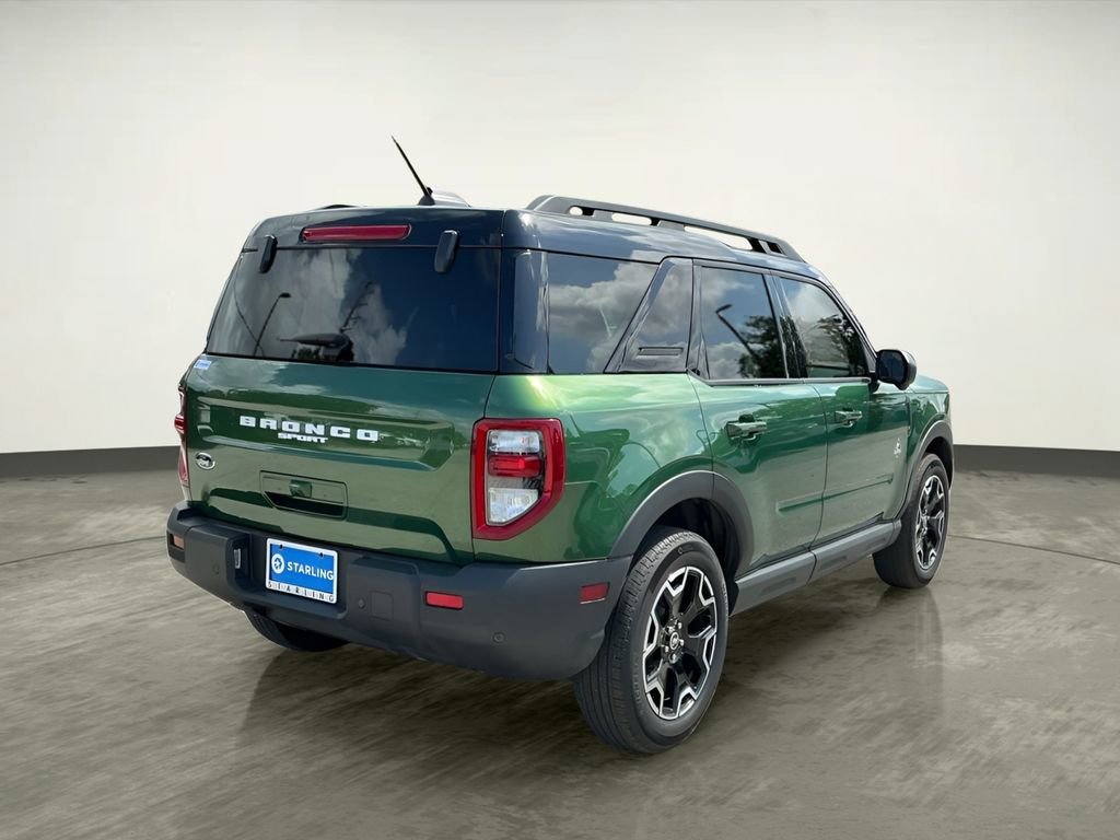 Certified 2025 Ford Bronco Sport Outer Banks w/ Outer Banks Tech Package+ AWD/4WD image 7