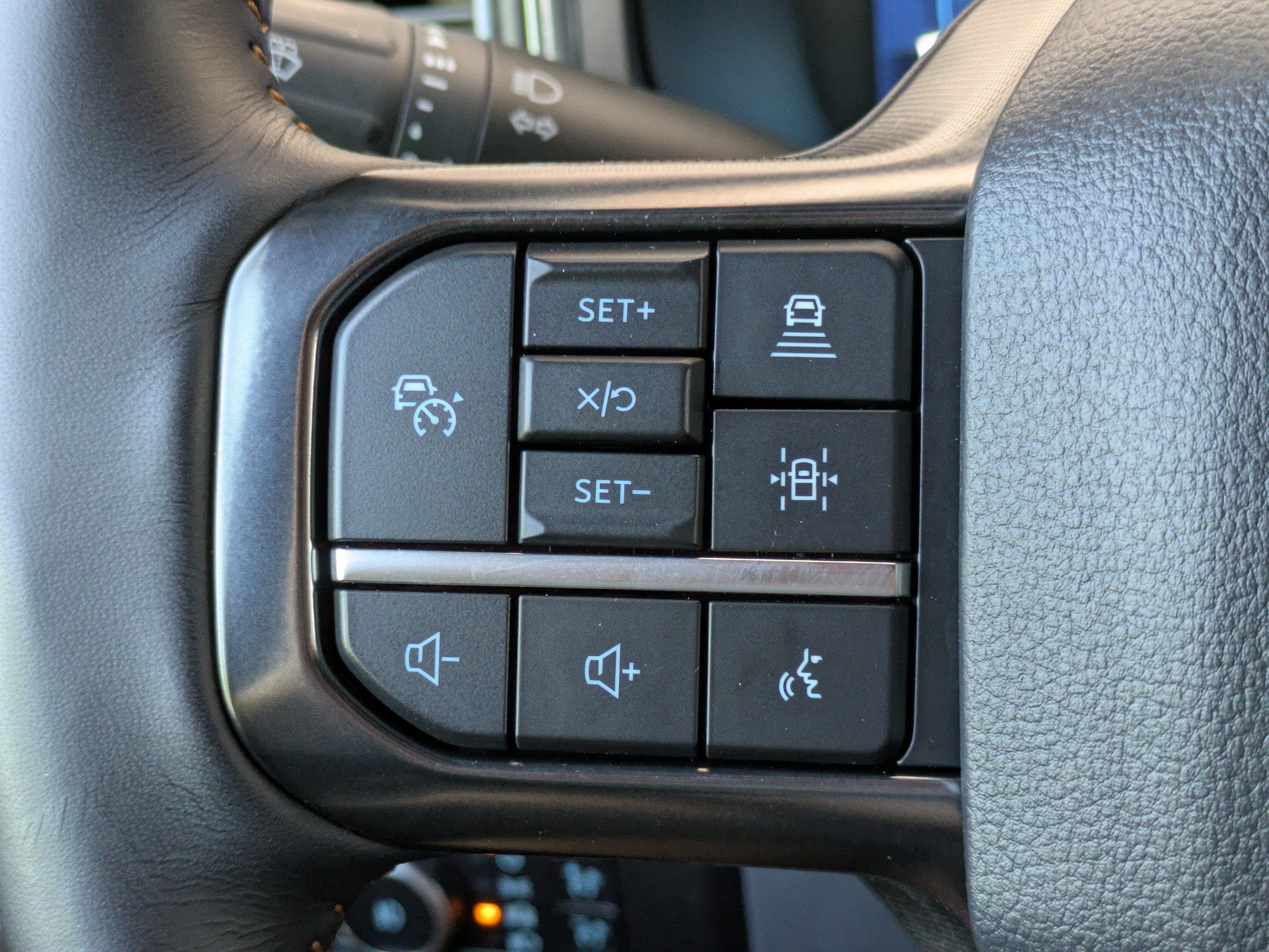 Certified 2024 Ford F250 Platinum AWD/4WD image 28
