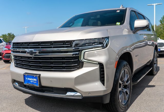 Used 2022 Chevrolet Tahoe LT w/ LT Signature Plus Package AWD/4WD image 2