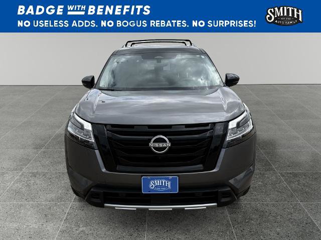Used 2024 Nissan Pathfinder Platinum AWD/4WD image 9