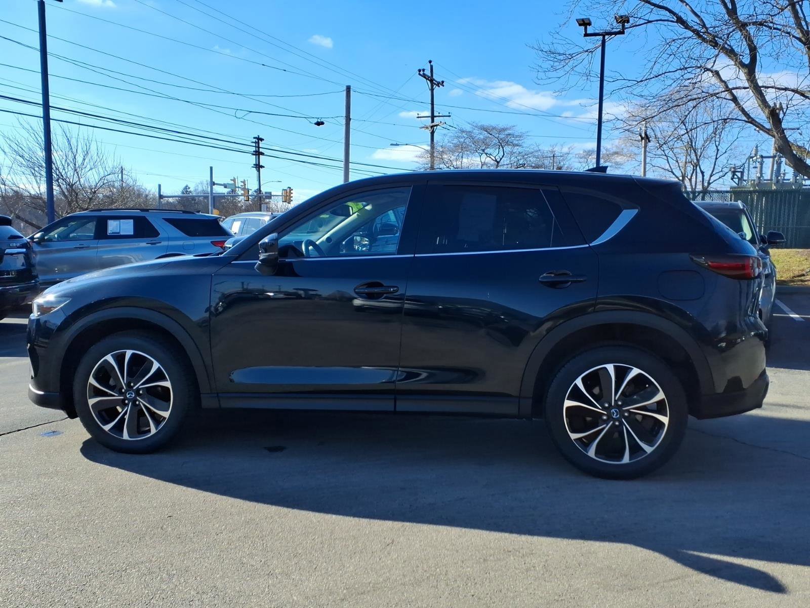 Used 2023 MAZDA CX-5 AWD 2.5 S w/ Premium Plus Pkg image 2