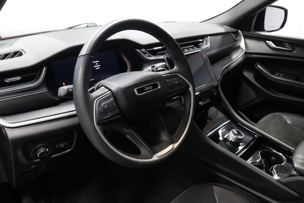 Used 2023 Jeep Grand Cherokee Altitude image 25