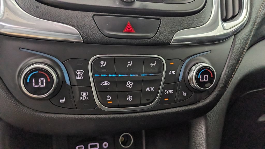 Used 2019 Chevrolet Equinox Premier FWD image 25