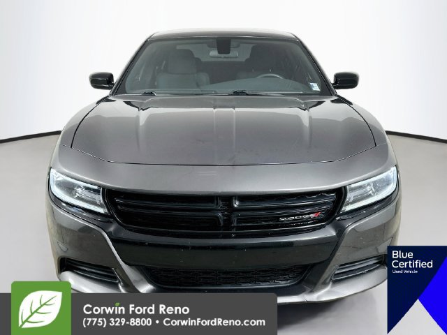 Used 2021 Dodge Charger SXT w/ Blacktop Package RWD image 2