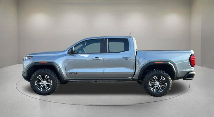 Used 2025 GMC Canyon AT4 w/ Technology Plus Package AWD/4WD image 5