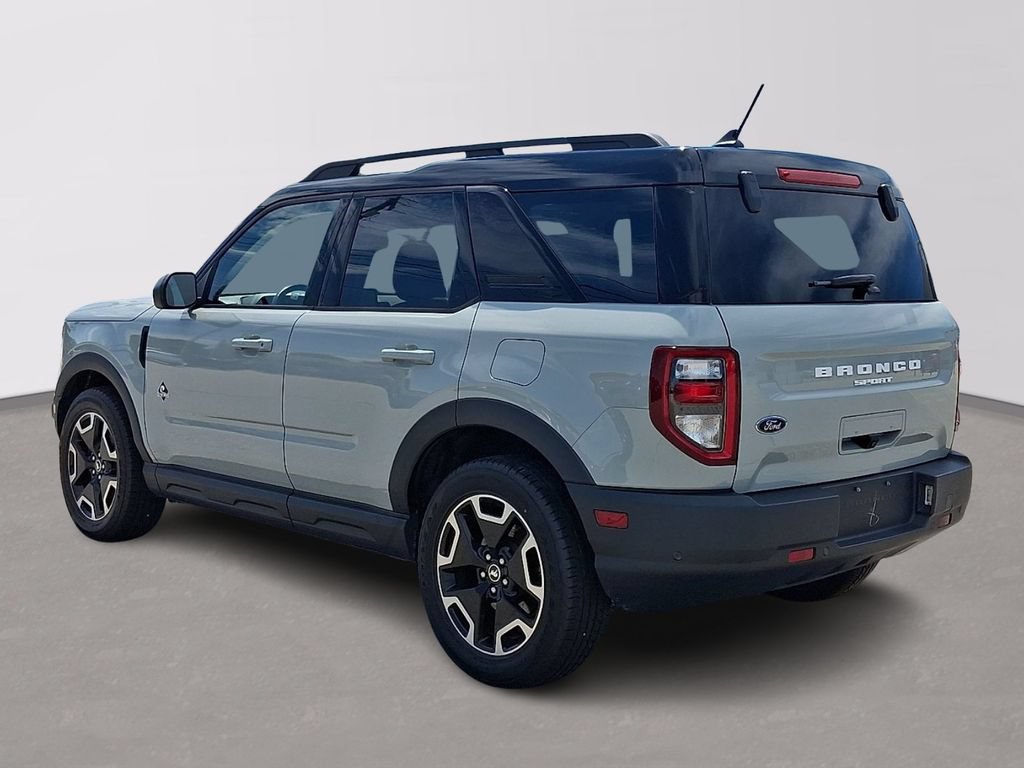 Certified 2021 Ford Bronco Sport Outer Banks w/ Outer Banks Package AWD/4WD image 4