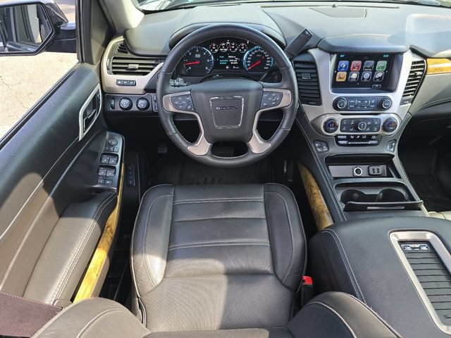 Used 2017 GMC Yukon Denali w/ Open Road Package AWD/4WD image 25