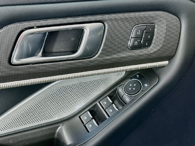 Certified 2025 Ford Explorer ST AWD/4WD image 23