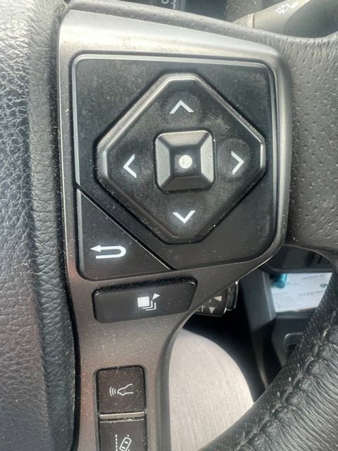Used 2019 Toyota Tacoma TRD Sport AWD/4WD image 11