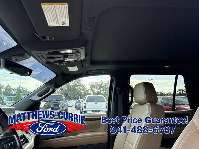 Used 2021 Chevrolet Tahoe Premier w/ Premium Package AWD/4WD image 11