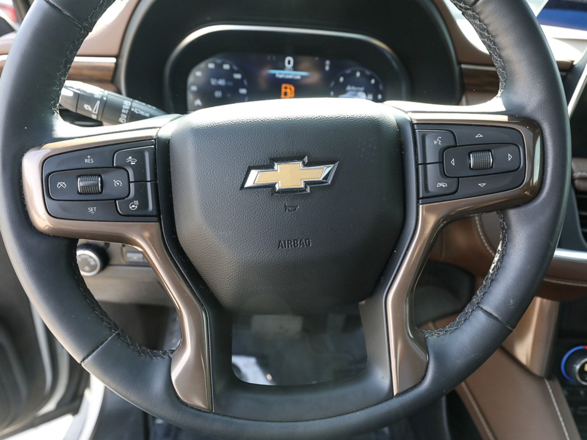 Used 2024 Chevrolet Tahoe High Country AWD/4WD image 15