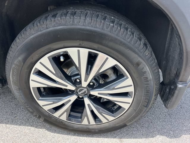 Used 2022 Nissan Rogue SV FWD image 14