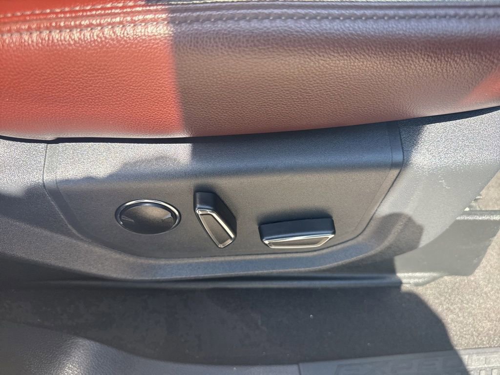 Certified 2024 Ford Expedition Limited image 37