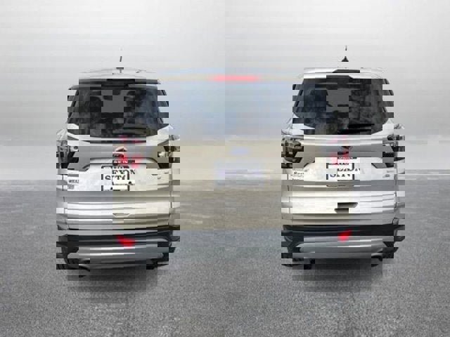 Certified 2017 Ford Escape SE w/ SE Cold Weather Package image 9