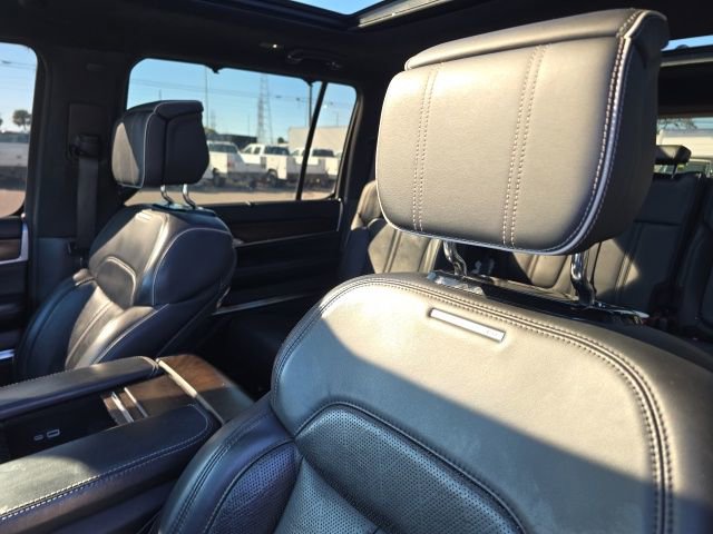 Used 2023 Jeep Grand Wagoneer Series II w/ Flexible Seating Group image 10