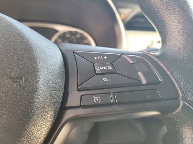 Used 2023 Nissan Kicks S FWD image 26
