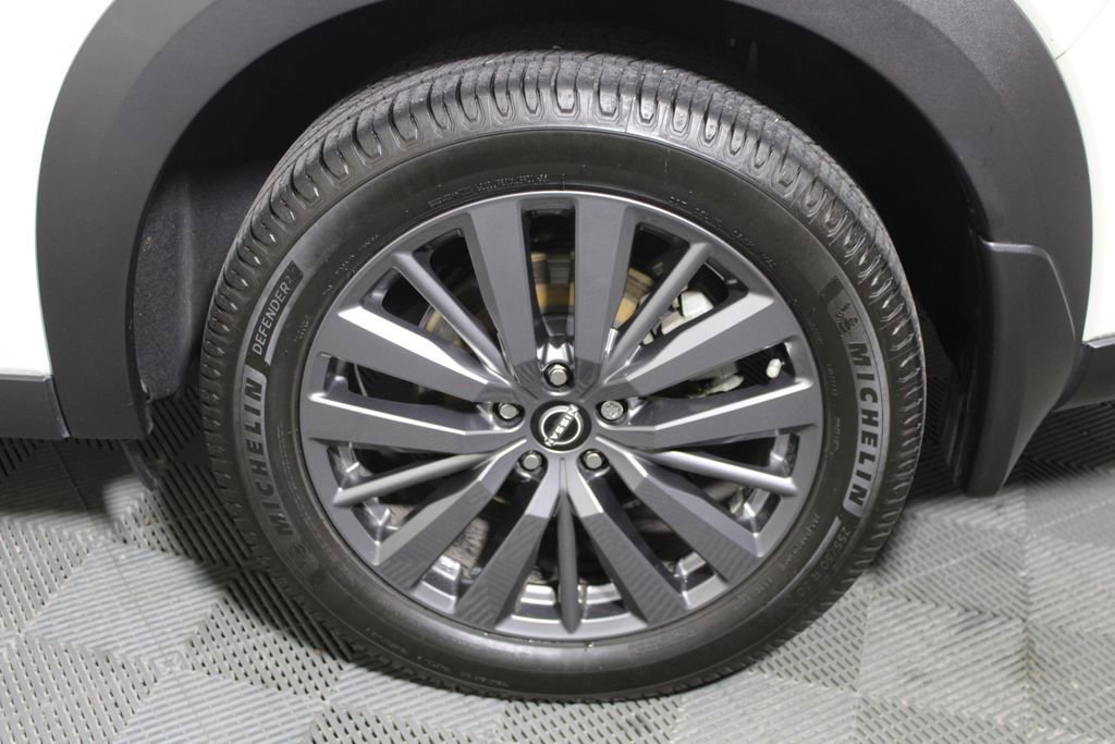 Used 2024 Nissan Pathfinder SL w/ SL Premium Package image 23