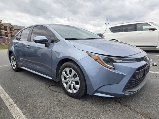 Used 2023 Toyota Corolla LE w/ LE Convenience Package FWD image 10