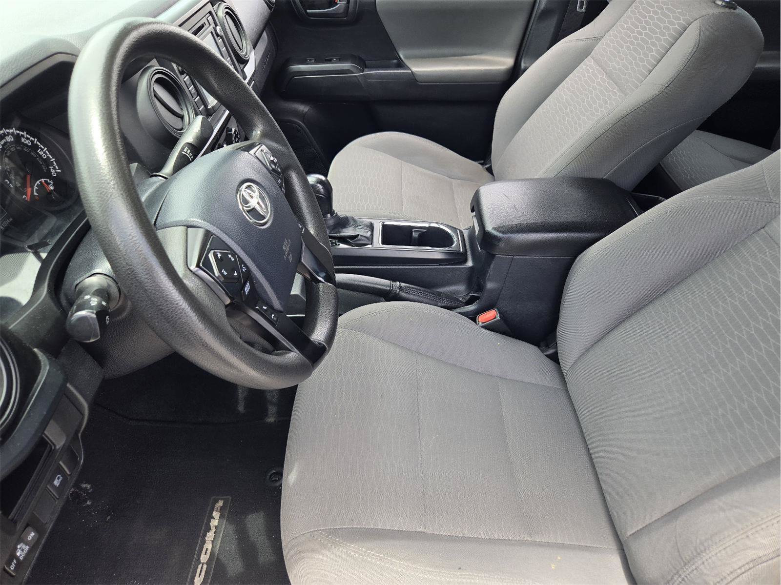 Used 2018 Toyota Tacoma SR w/ SR Convenience Package RWD image 9
