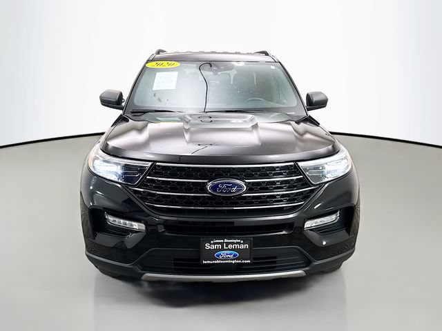 Certified 2020 Ford Explorer XLT w/ Equipment Group 202A AWD/4WD image 2