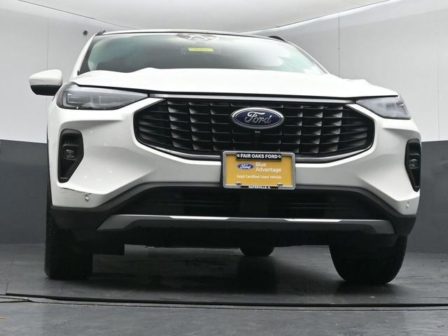 Certified 2024 Ford Escape SE w/ PHEV Premium Package image 23