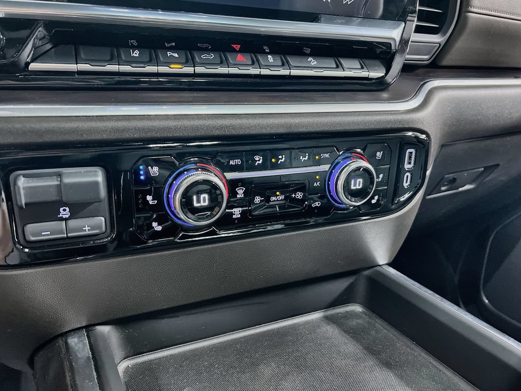 Used 2025 GMC Sierra 2500 SLT w/ SLT Premium Package AWD/4WD image 35