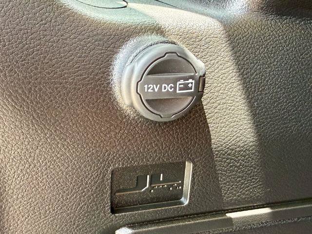 Used 2025 Jeep Wrangler Unlimited Rubicon w/ Safety Group AWD/4WD image 19