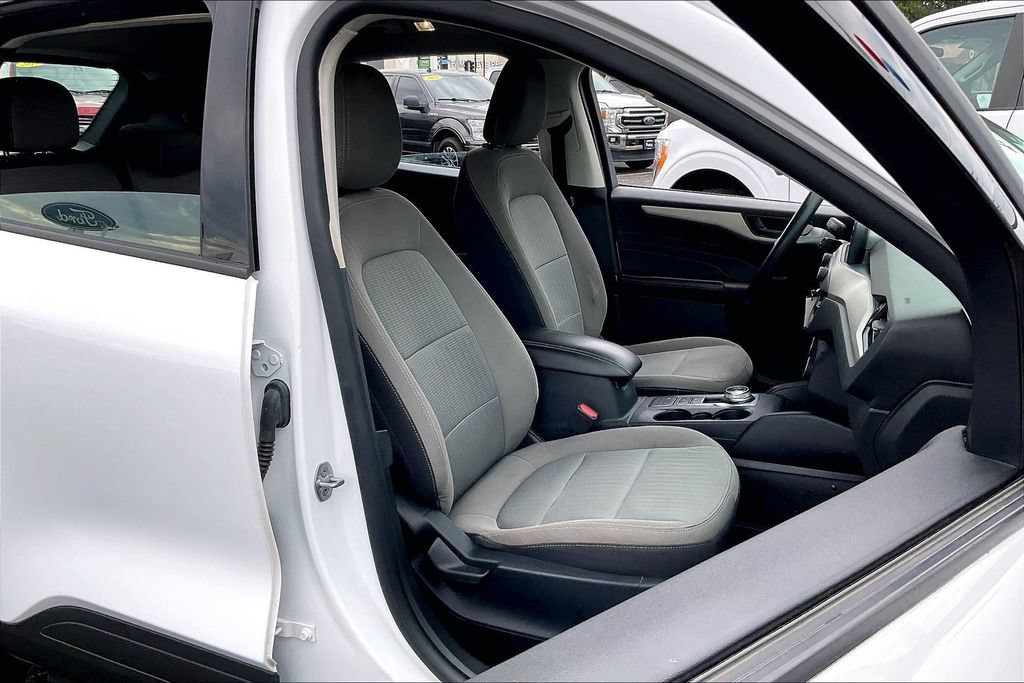Certified 2022 Ford Escape S AWD/4WD image 6
