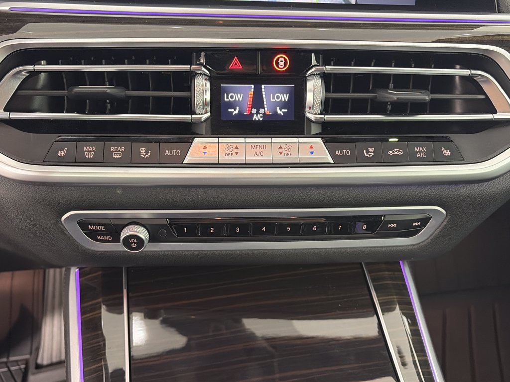Used 2023 BMW X5 xDrive40i AWD/4WD image 21