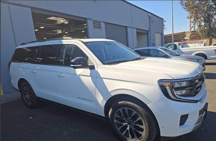 Certified 2025 Ford Expedition Max Platinum AWD/4WD image 5