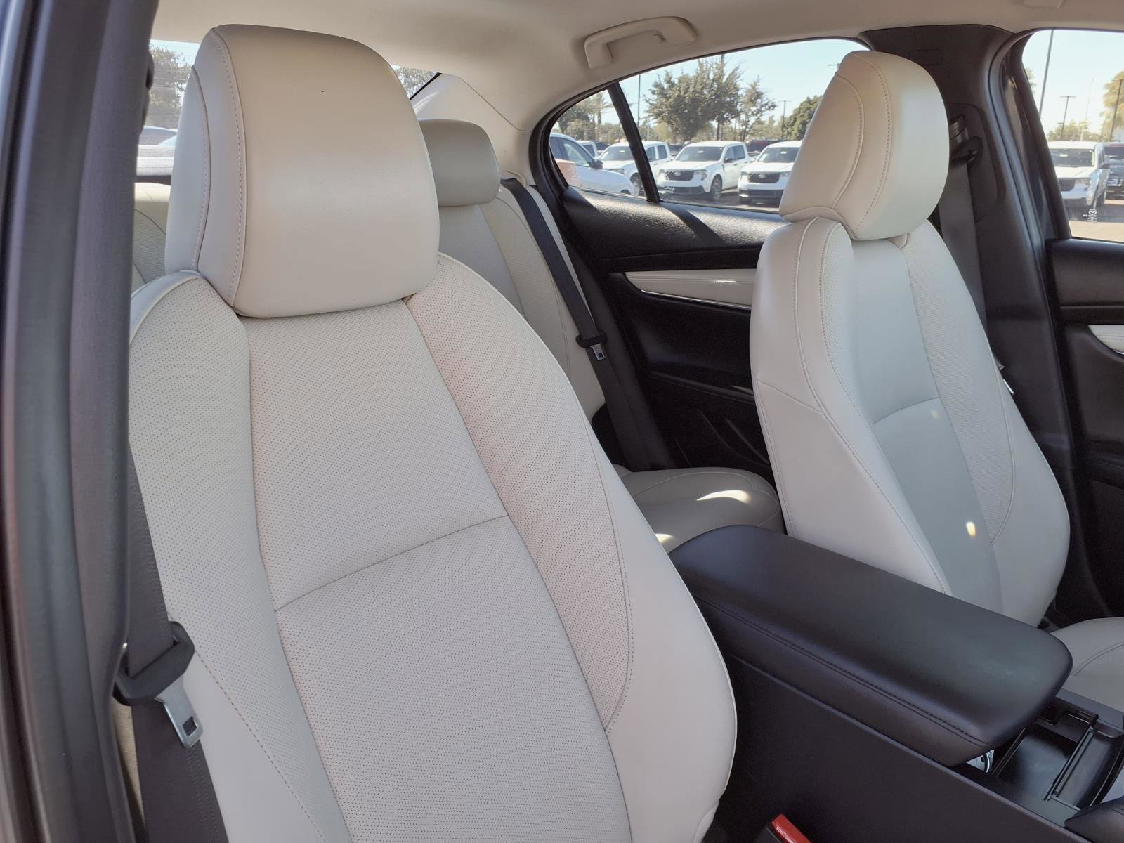 Used 2021 MAZDA MAZDA3 s FWD image 12