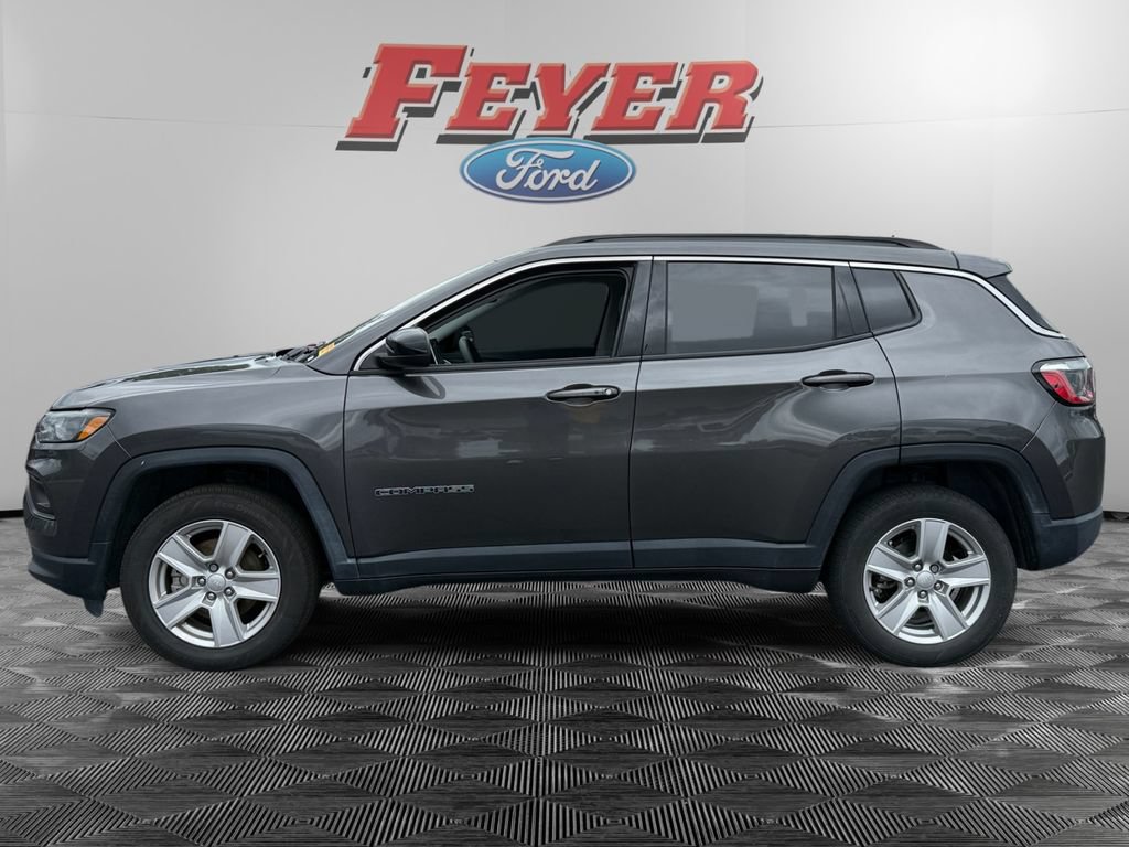 Used 2022 Jeep Compass Latitude AWD/4WD image 2