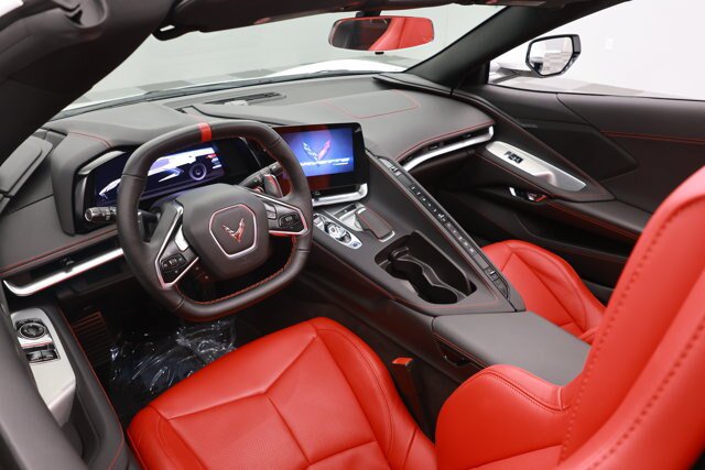 Used 2022 Chevrolet Corvette Stingray Coupe w/ Z51 Performance Package RWD image 2