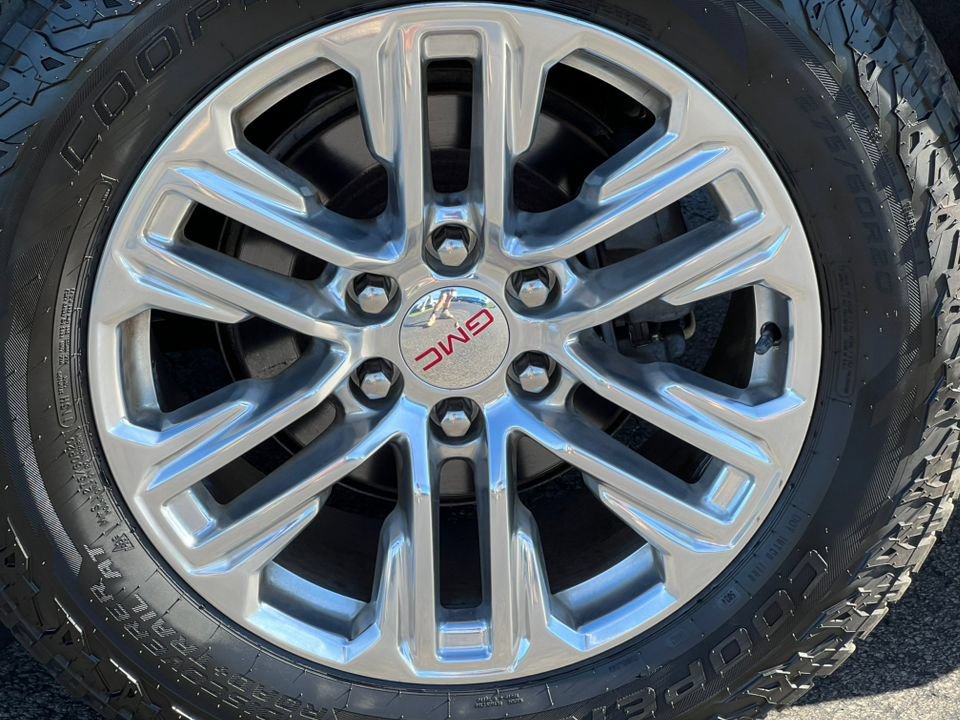 Used 2021 GMC Yukon XL SLT w/ SLT Premium Package AWD/4WD image 11